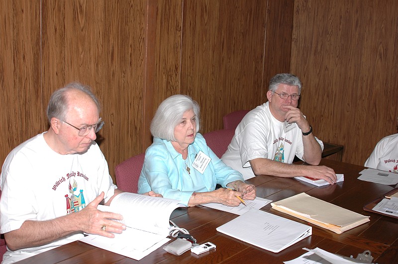 DSC_6646.JPG - 2009 Willrich Family History Committee meeting.