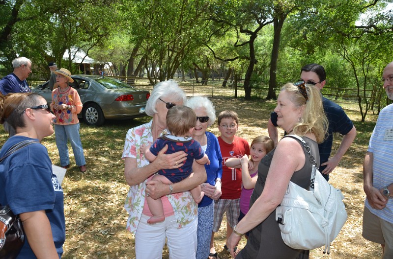 DSC_0341.JPG - Meeting and greeting as we wait for group photo to be taken