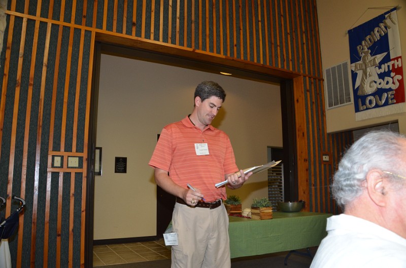 DSC_0368.JPG - Our president starts the business meeting.